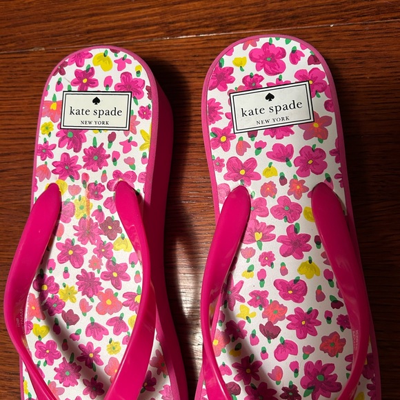 kate spade Bright Pink Floral Platform Flip Flops - Picture 7 of 8
